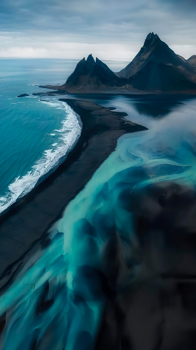 Обои Рейнисдрангар, черный песок, Vatnajokull, песок, ледник в разрешении 750x1334