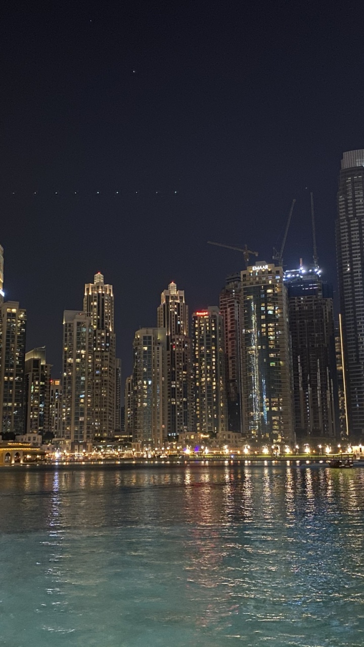 Обои Дубай, городской пейзаж, ночь, башня, город в разрешении 720x1280