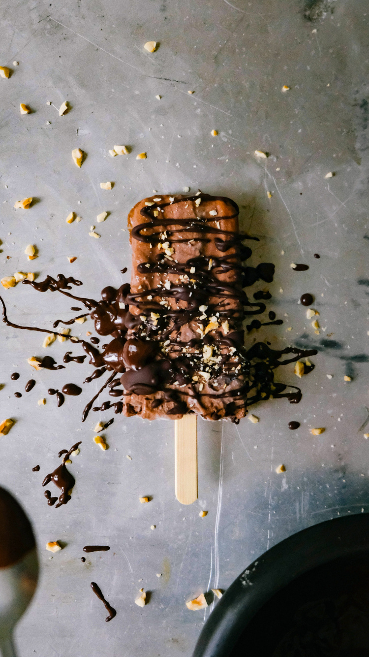 Обои мороженое, фрукты, шоколад, шоколадный трюфель, фруктовое мороженое в разрешении 750x1334