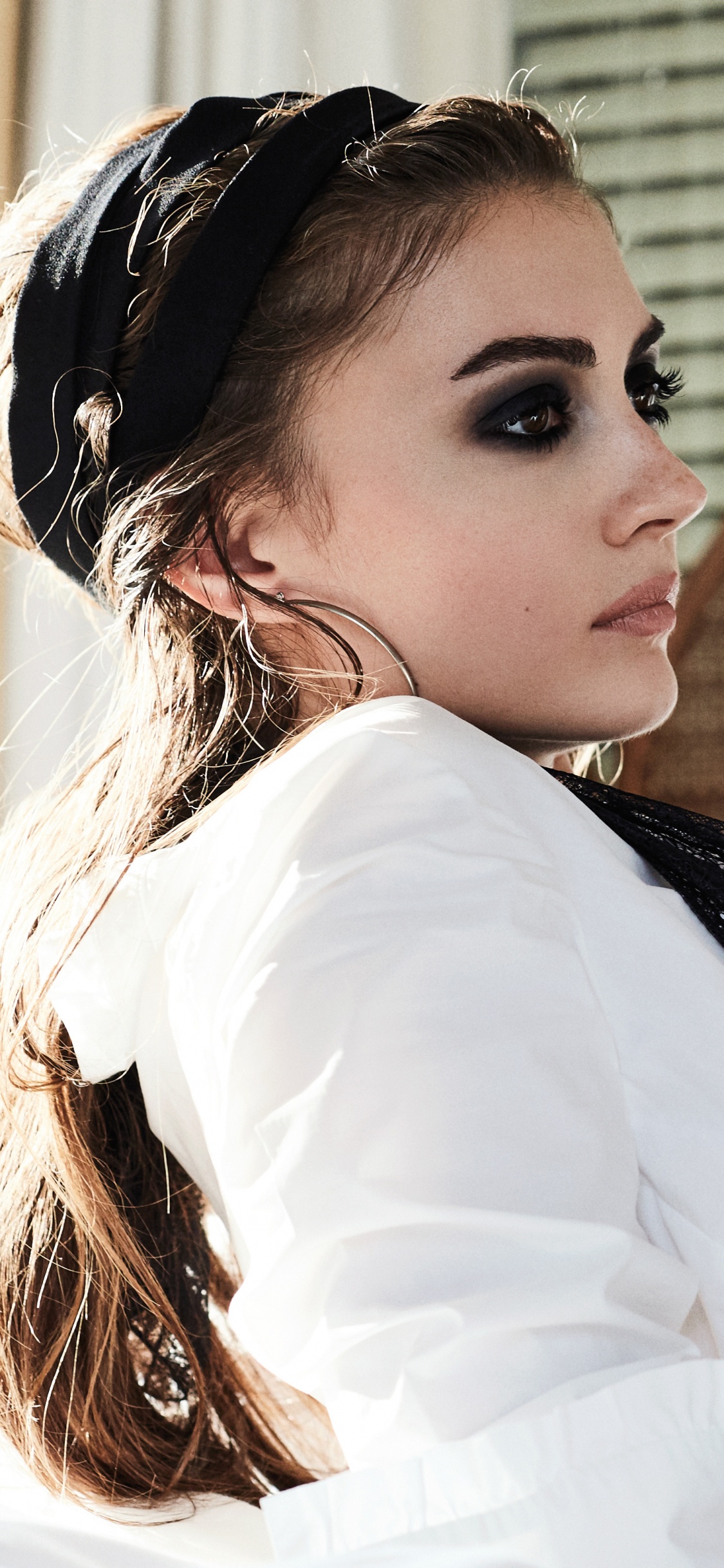 Обои Бурча zberk, актер, белые, красота, кожа в разрешении 1125x2436