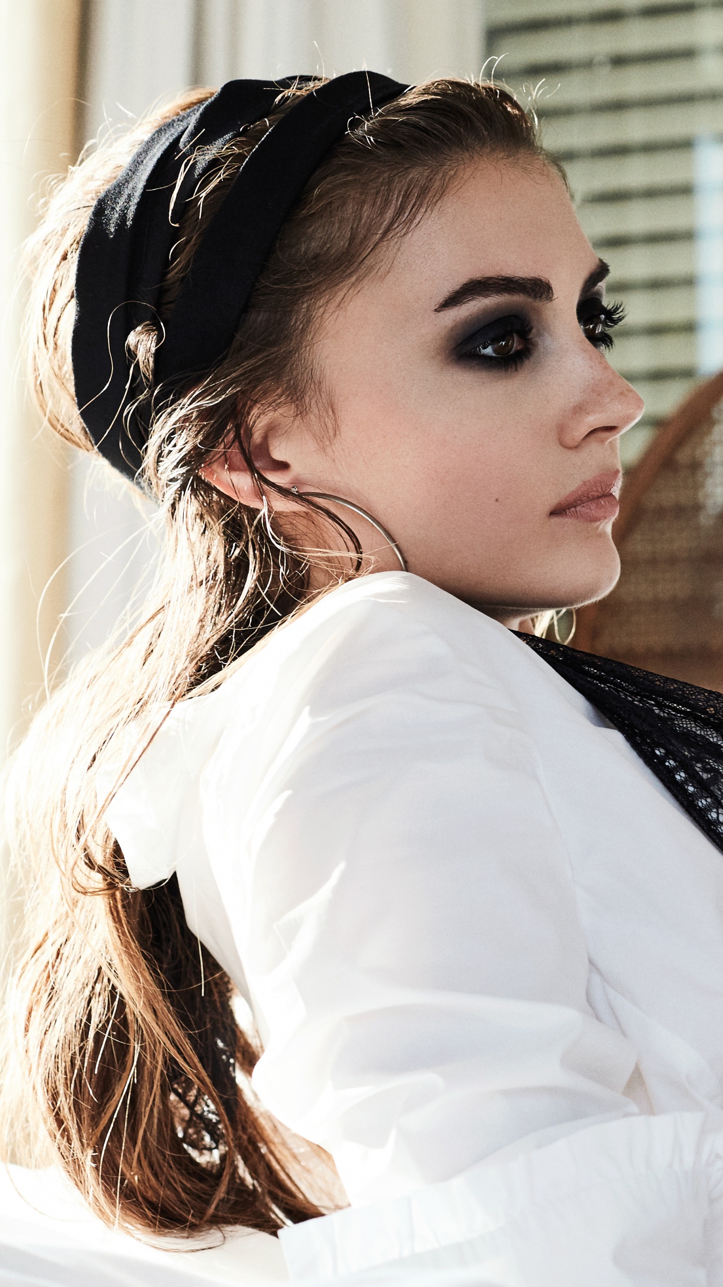 Обои Бурча zberk, актер, белые, красота, кожа в разрешении 1440x2560