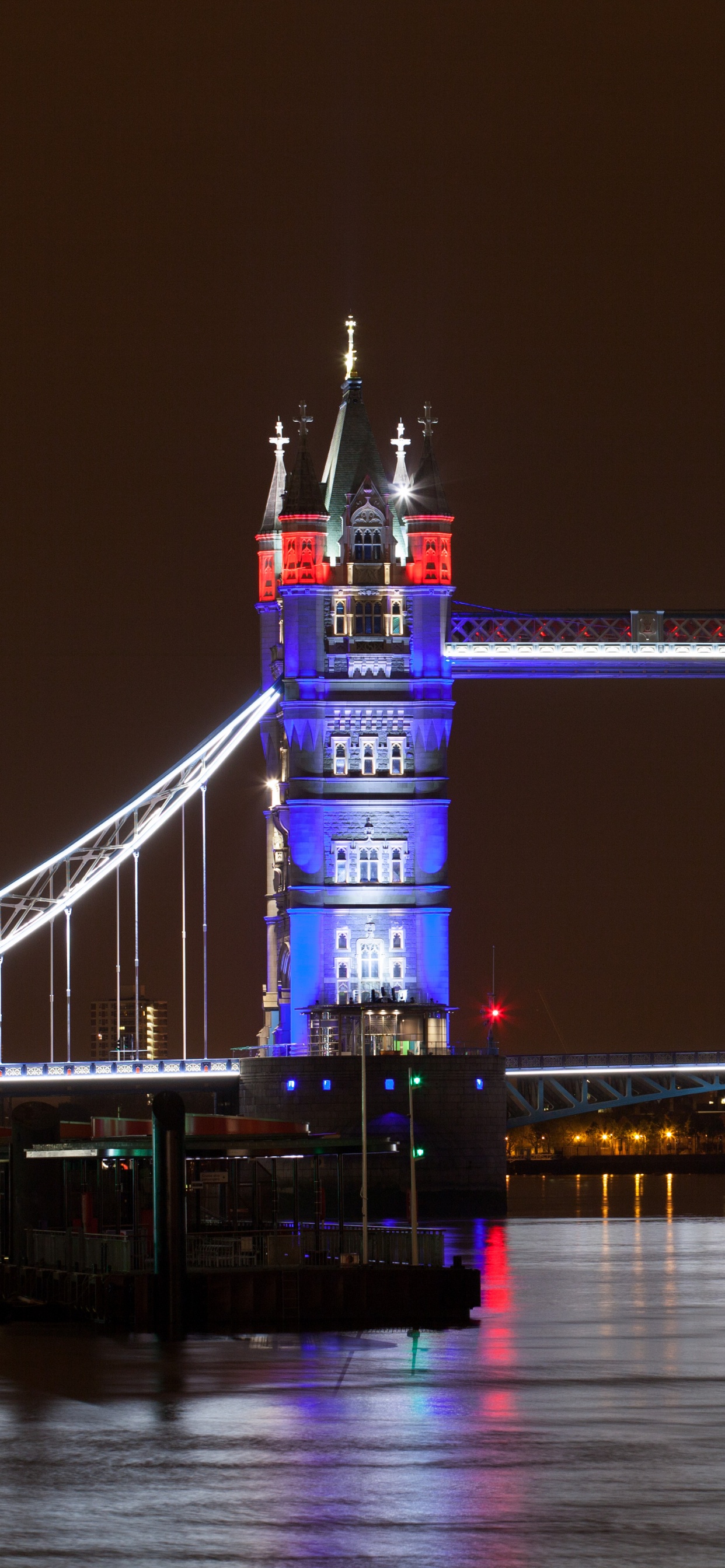 Обои тауэрский мост, лондонский Тауэр, вышка, ночь, мост в разрешении 1242x2688