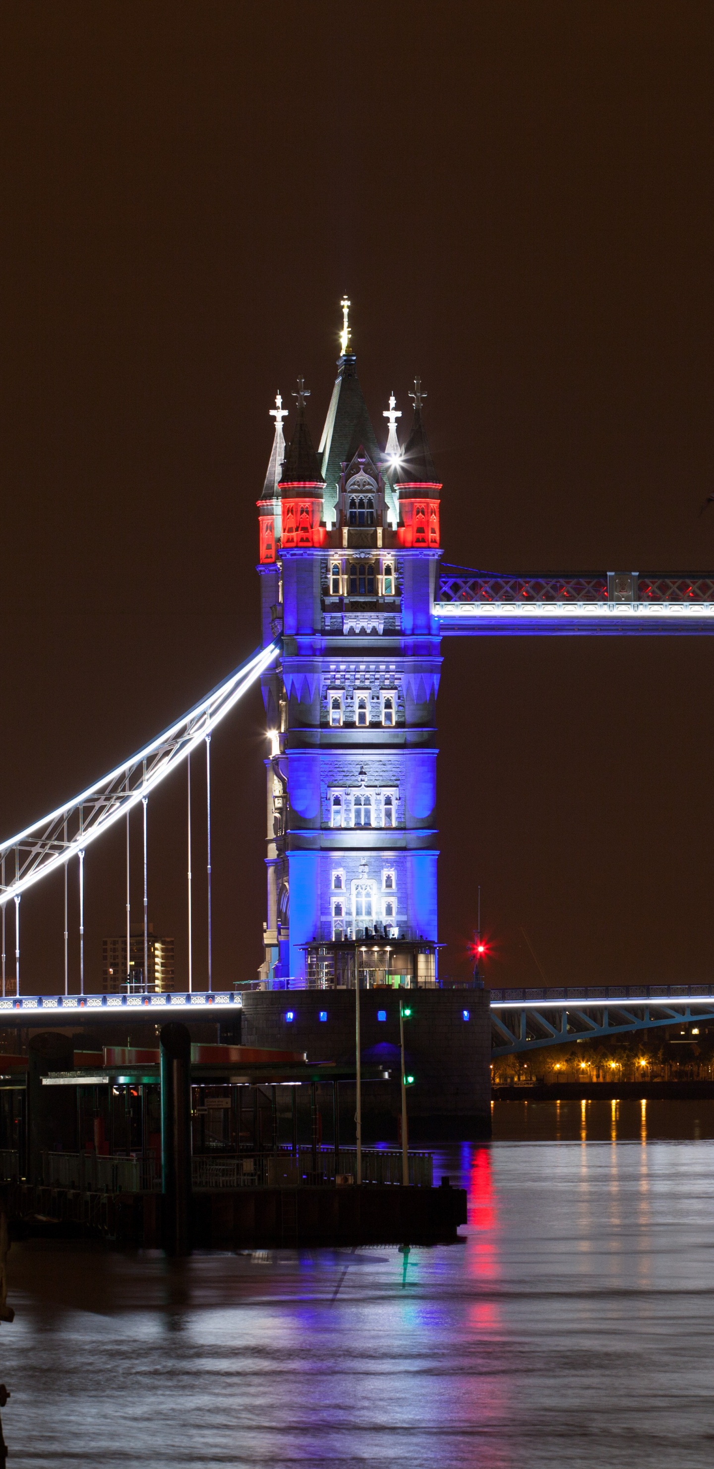 Обои тауэрский мост, лондонский Тауэр, вышка, ночь, мост в разрешении 1440x2960