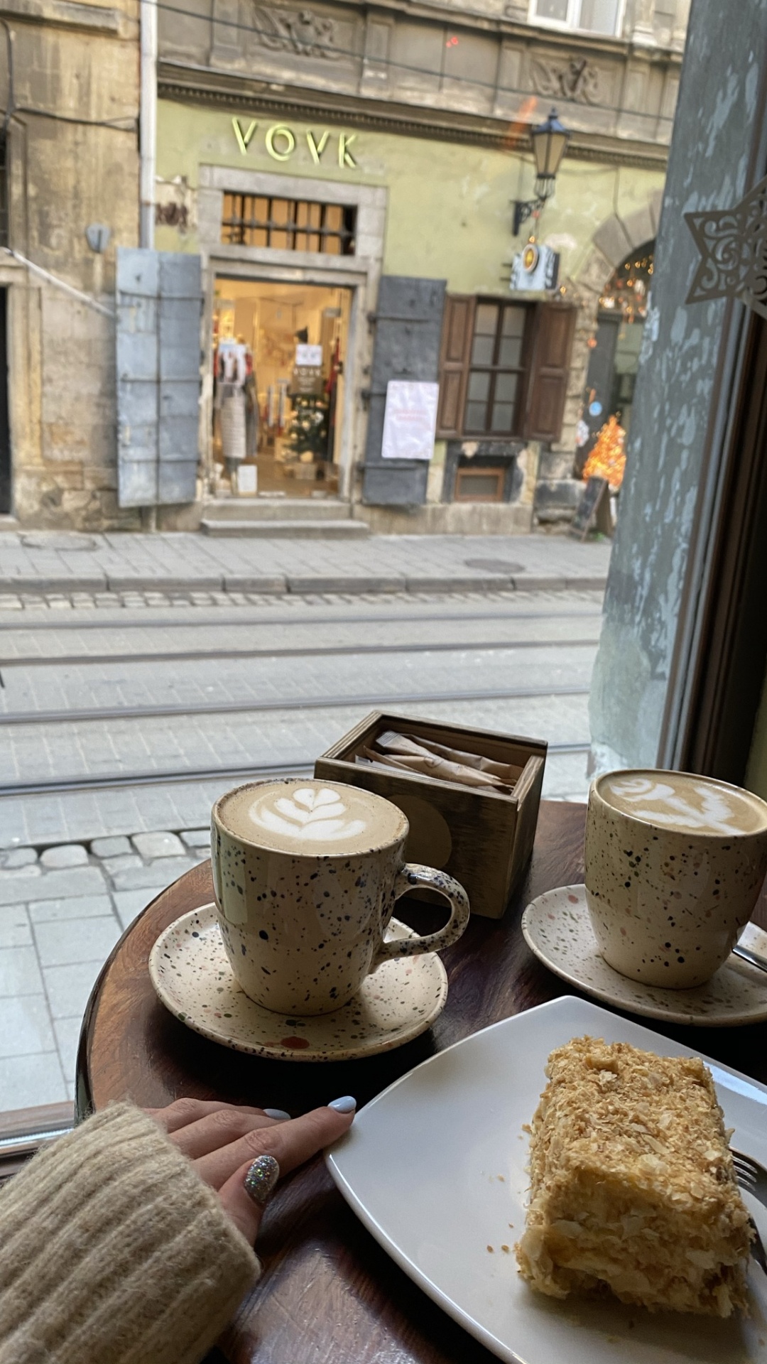 Обои таблица, serveware, кофейная чашка, посуда, Кулинария в разрешении 1080x1920