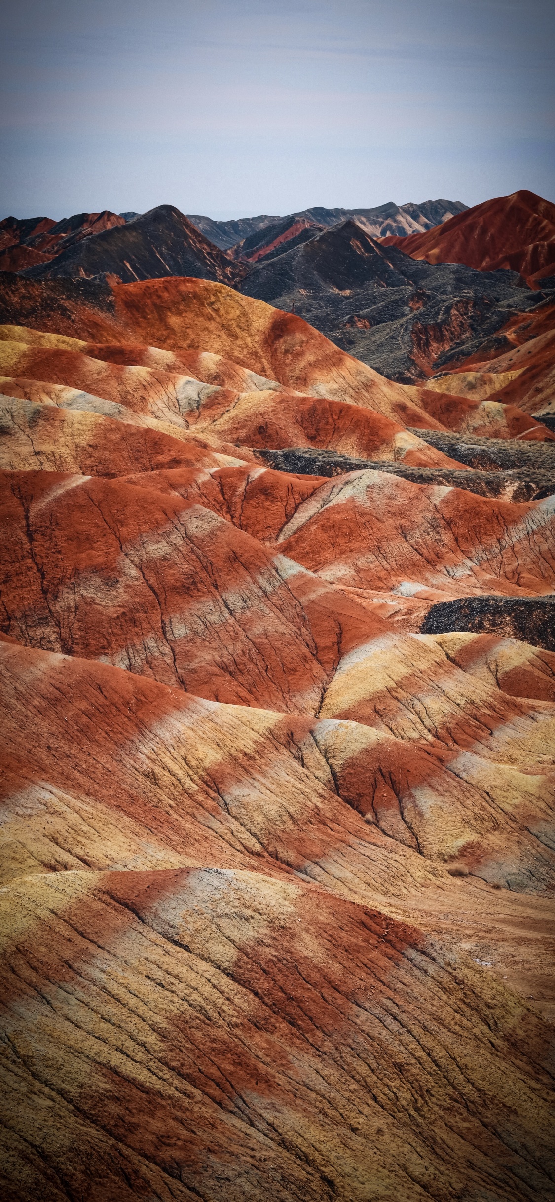 Обои шумиха о путешествии аяхуаски, смартфон, коричневый цвет, гора, природный ландшафт в разрешении 1125x2436