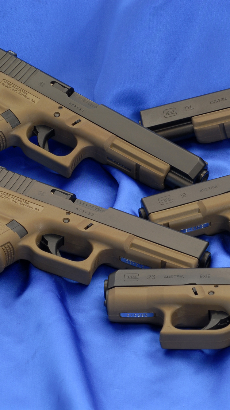 Обои 9мм Глок, орудие, огнестрельное оружие, триггер, ствол в разрешении 750x1334