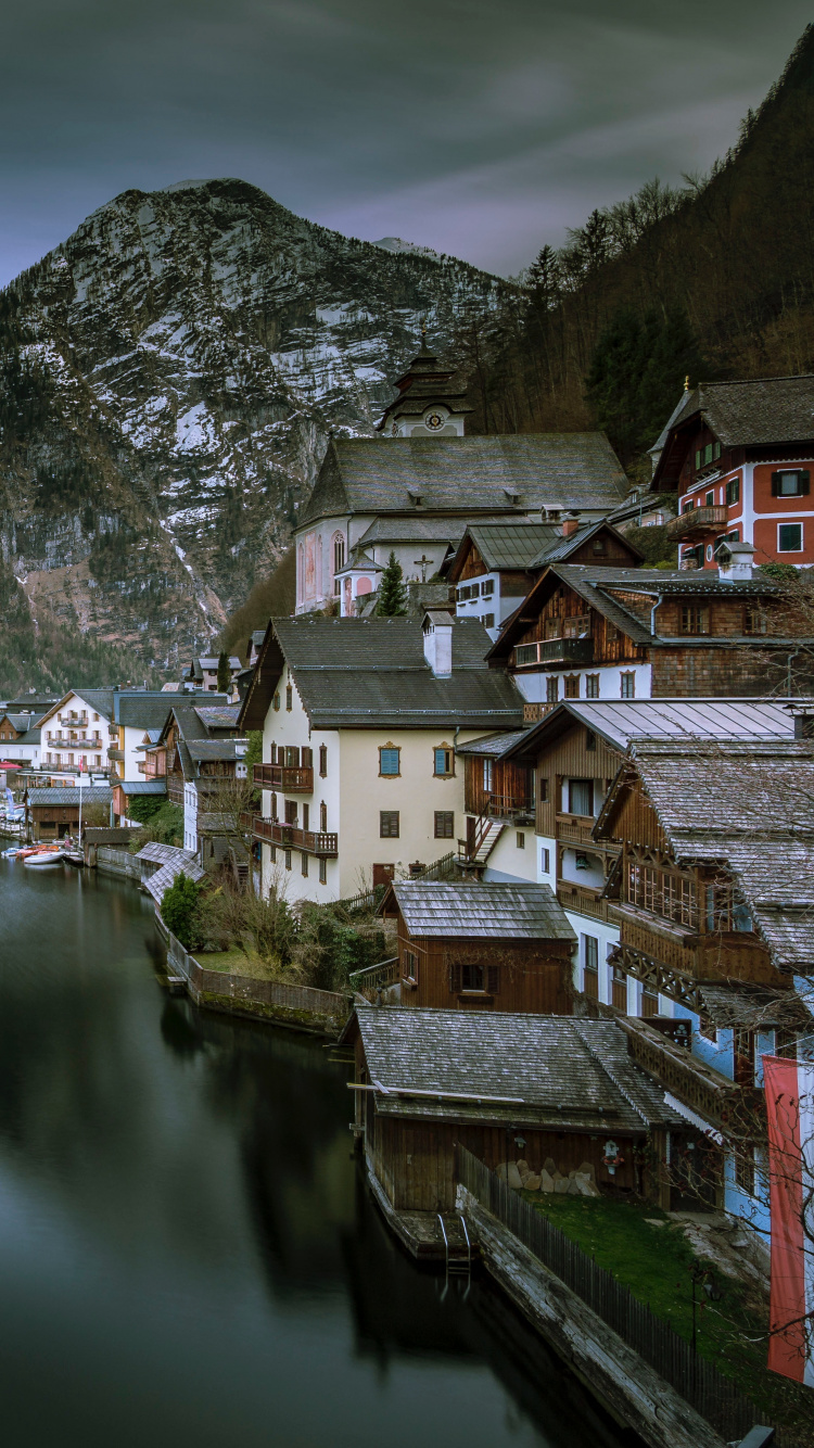 Обои природа, вода, фьорд, отражение, гора в разрешении 750x1334