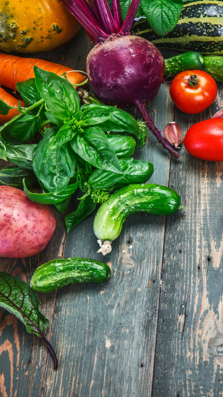 Обои овощ, листовой овощ, огурец, помидор, фрукты в разрешении 750x1334