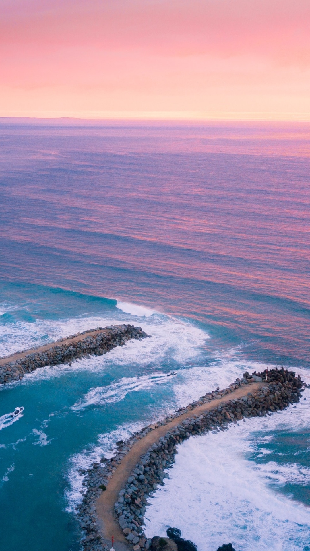 Обои смартфон, телефон, вода, облако, гидроресурсы в разрешении 1080x1920