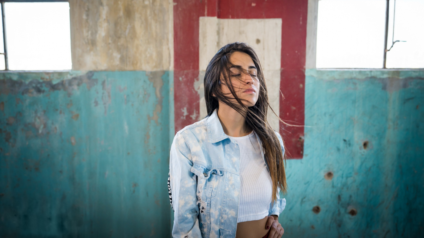 Обои синий, белые, красный цвет, желтый, розовый в разрешении 1366x768