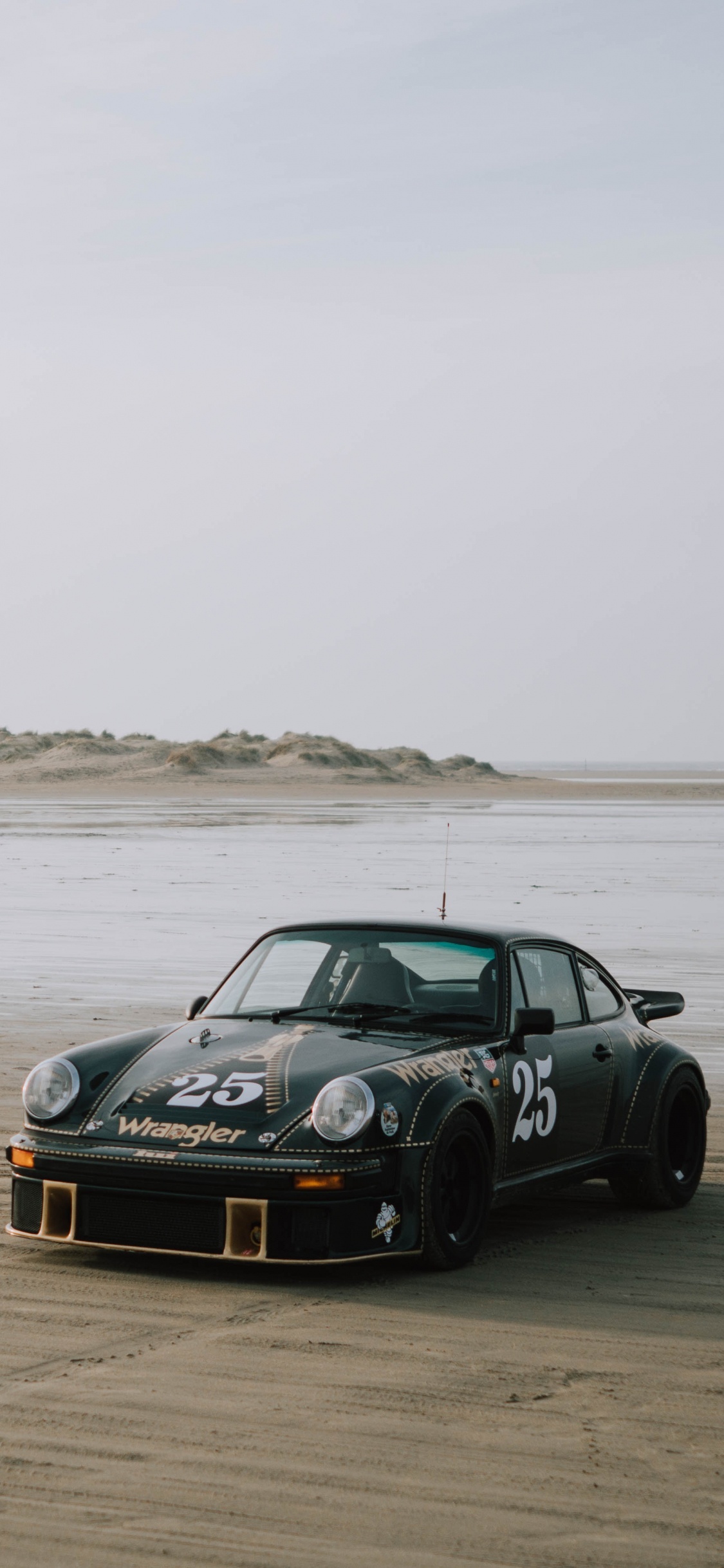 Обои спорткар, суперкар, автоспорт, дрифтинг, гоночный в разрешении 1125x2436