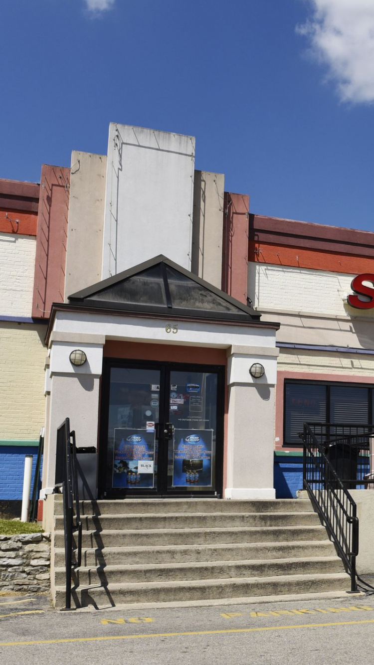 Обои фасад, здание, свойство, недвижимость, Выставочный центр evenementenhal в разрешении 750x1334