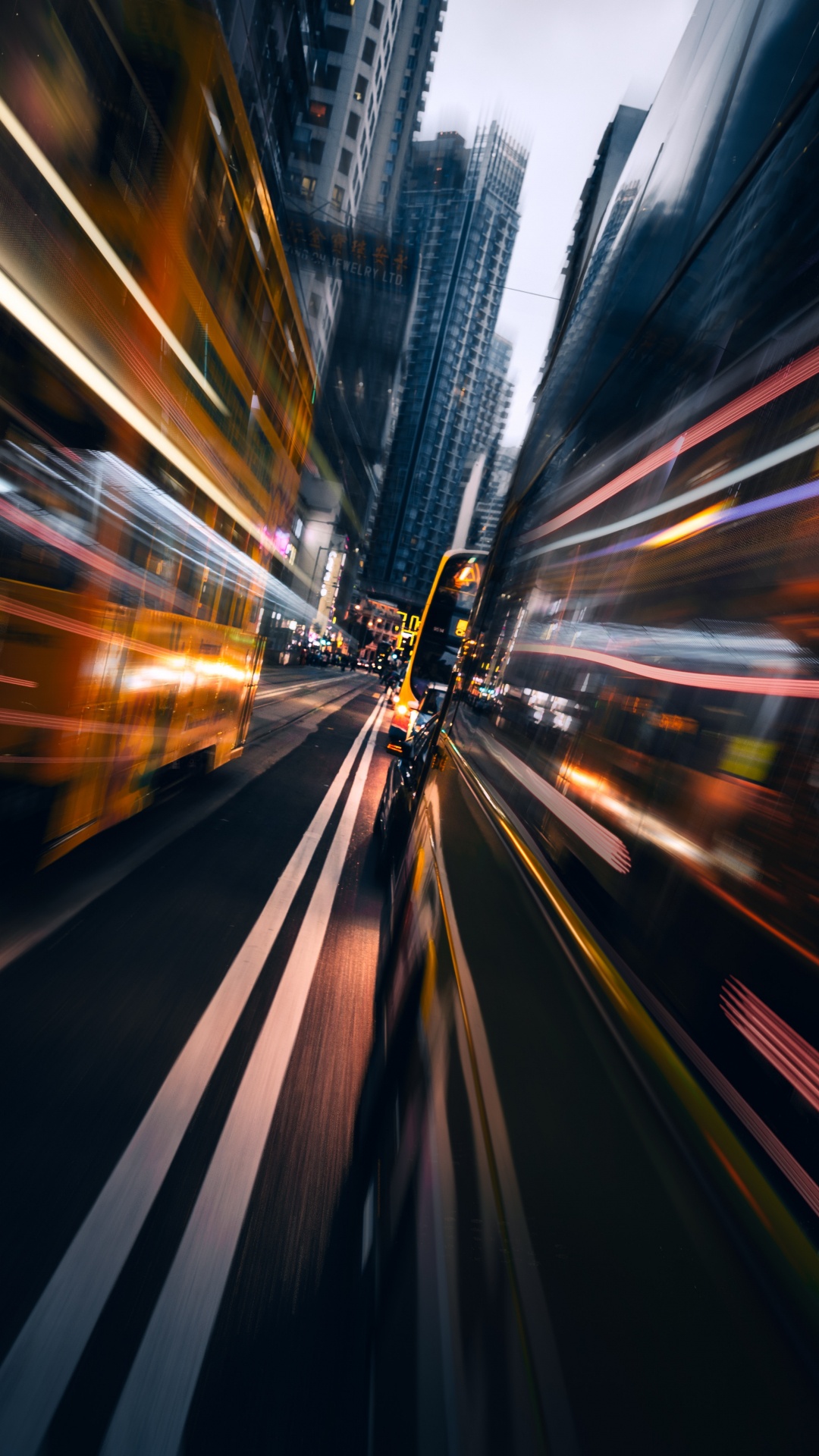 Обои городской район, свет, транспорт, город, переулок в разрешении 1080x1920