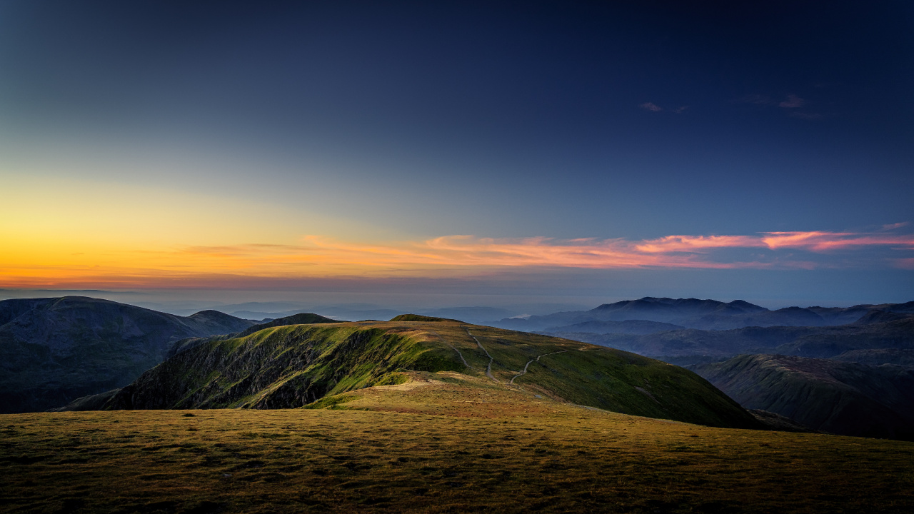 Обои пейзажи гор, облако, гора, природный ландшафт, склон в разрешении 1280x720