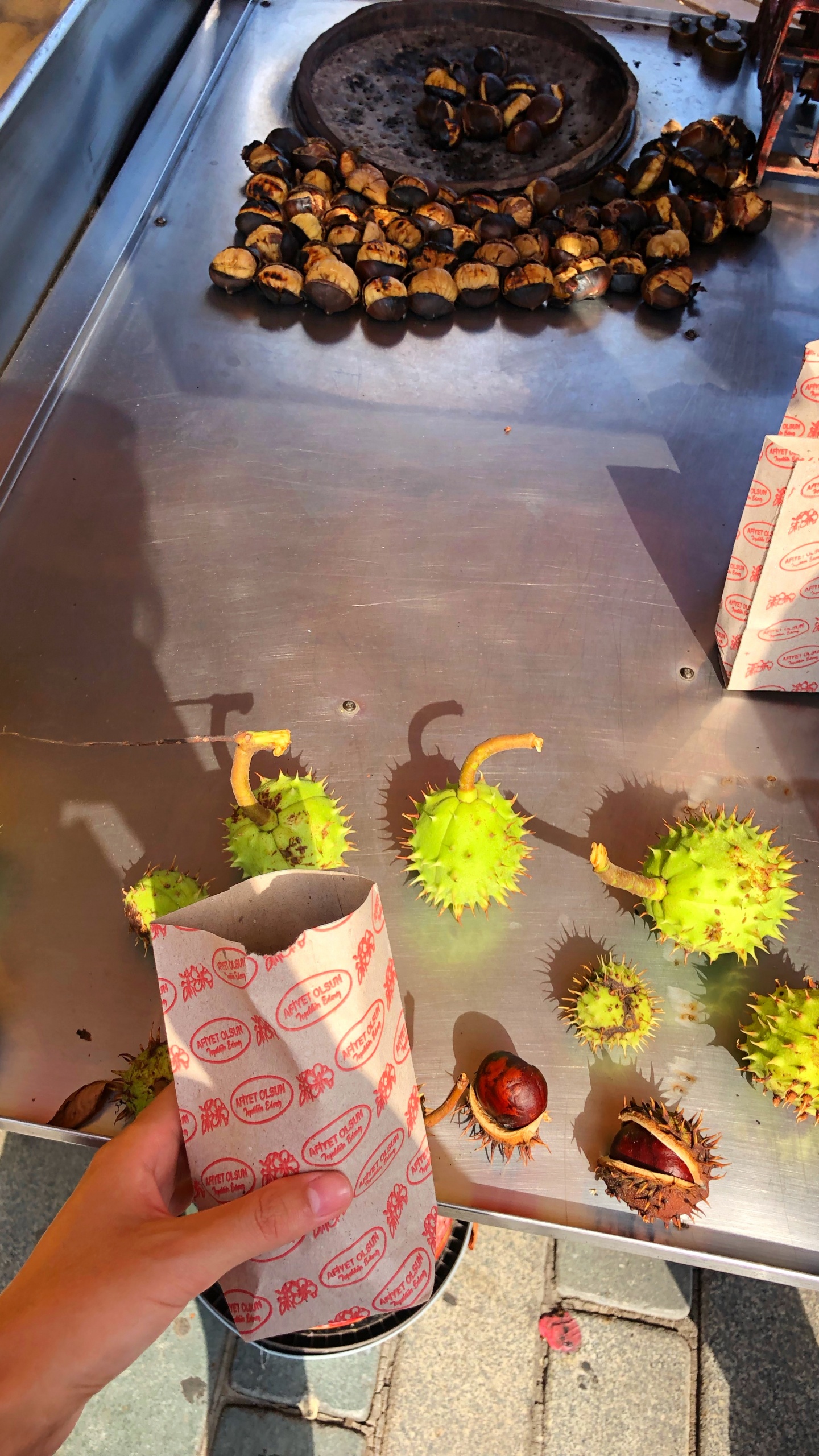 Обои пища, лепесток, семья ромашек, цветочный дизайн в разрешении 1440x2560