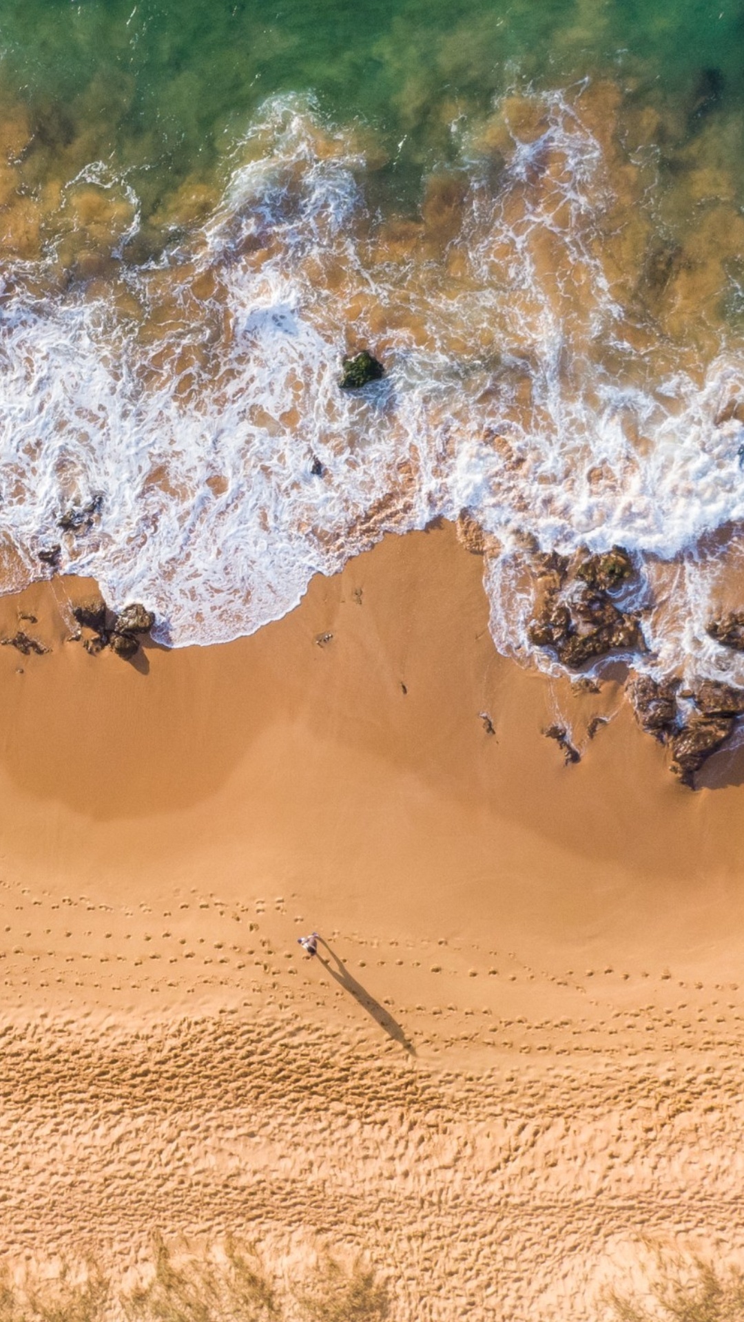 Обои песок, пляж, дизайн, вода, окружающая среда в разрешении 1080x1920