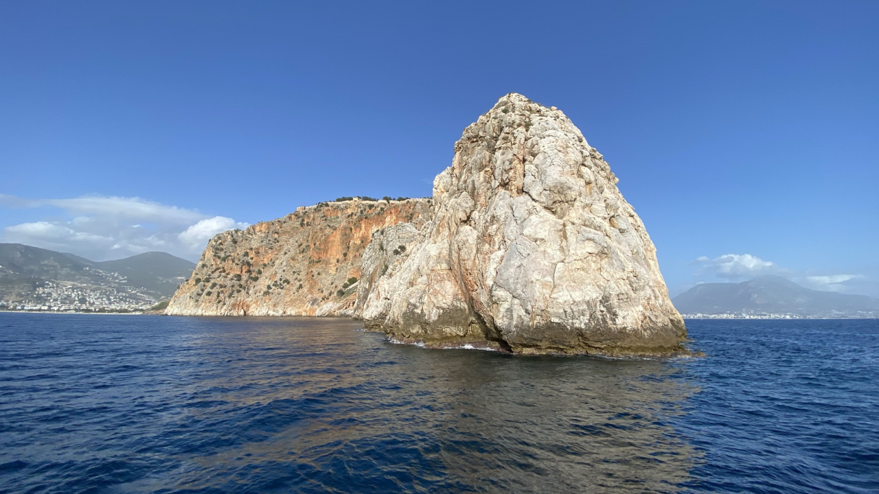 Обои море, вода, синий, природный ландшафт, облако в разрешении 1280x720