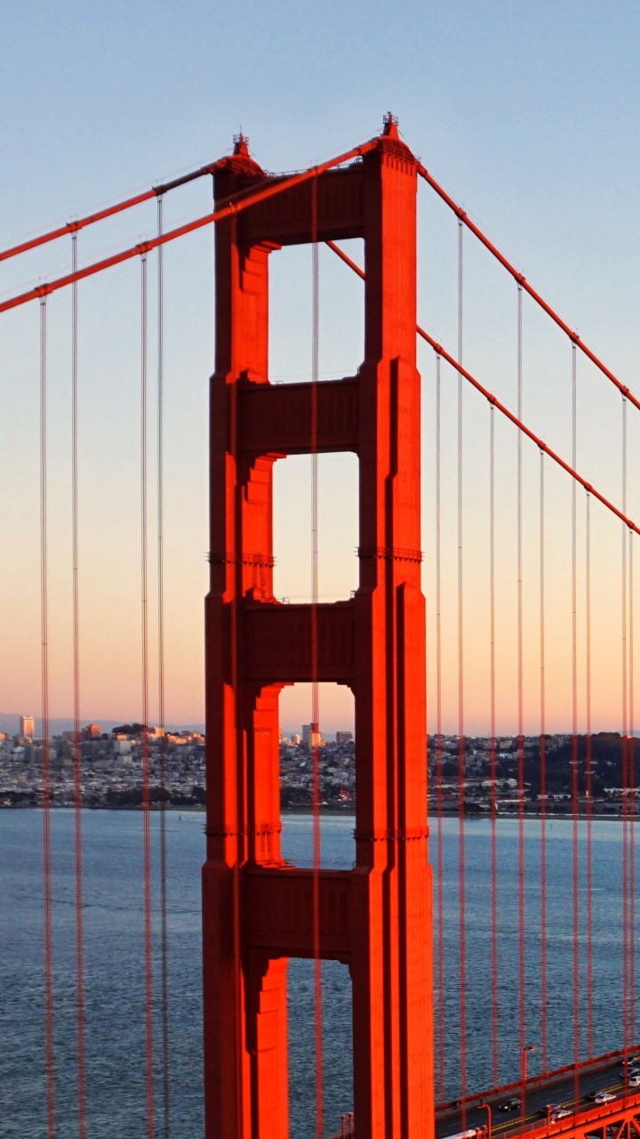 Обои iOS 16, ios, вода, сумрак, фасад в разрешении 720x1280