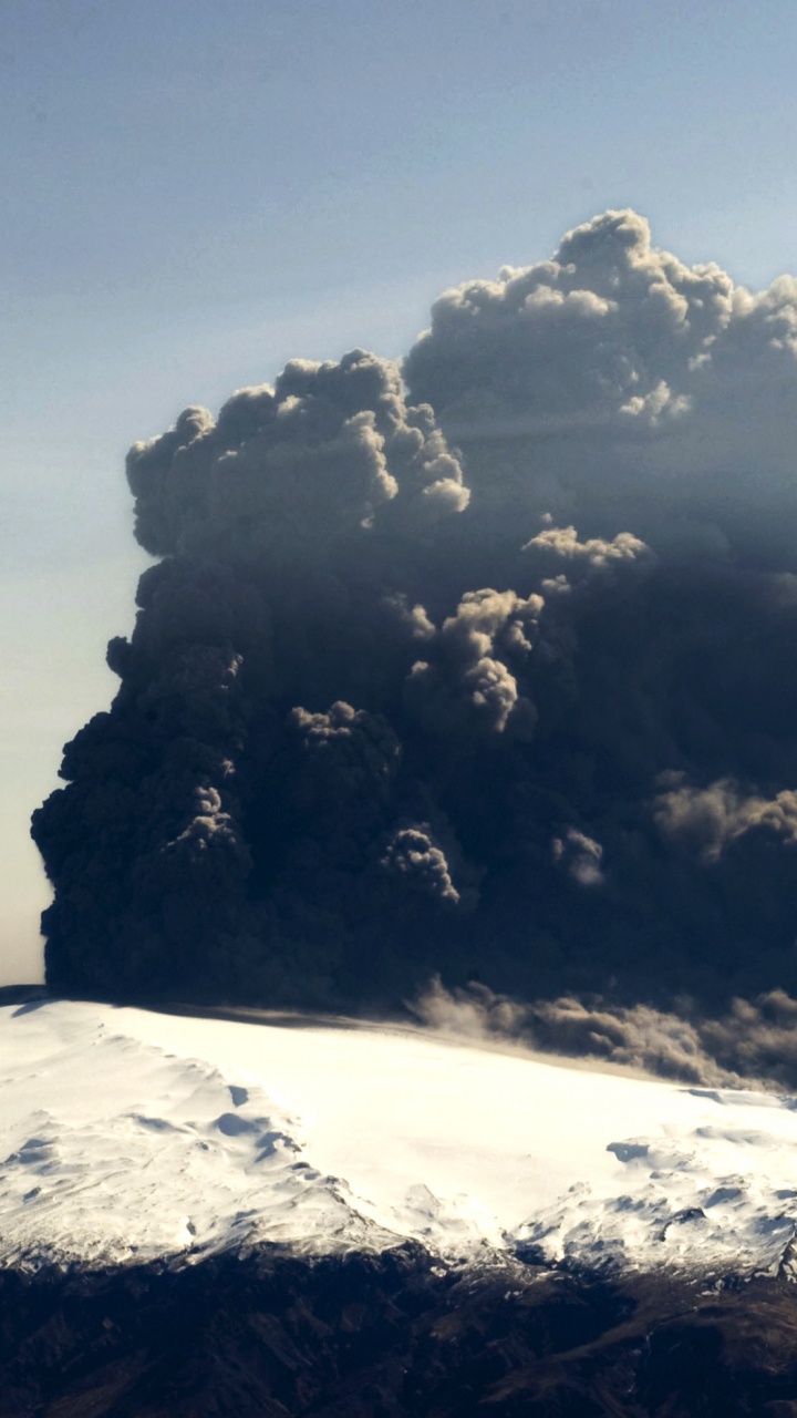 Обои вулкан, облако, кучевое облако, гора, атмосфера в разрешении 720x1280