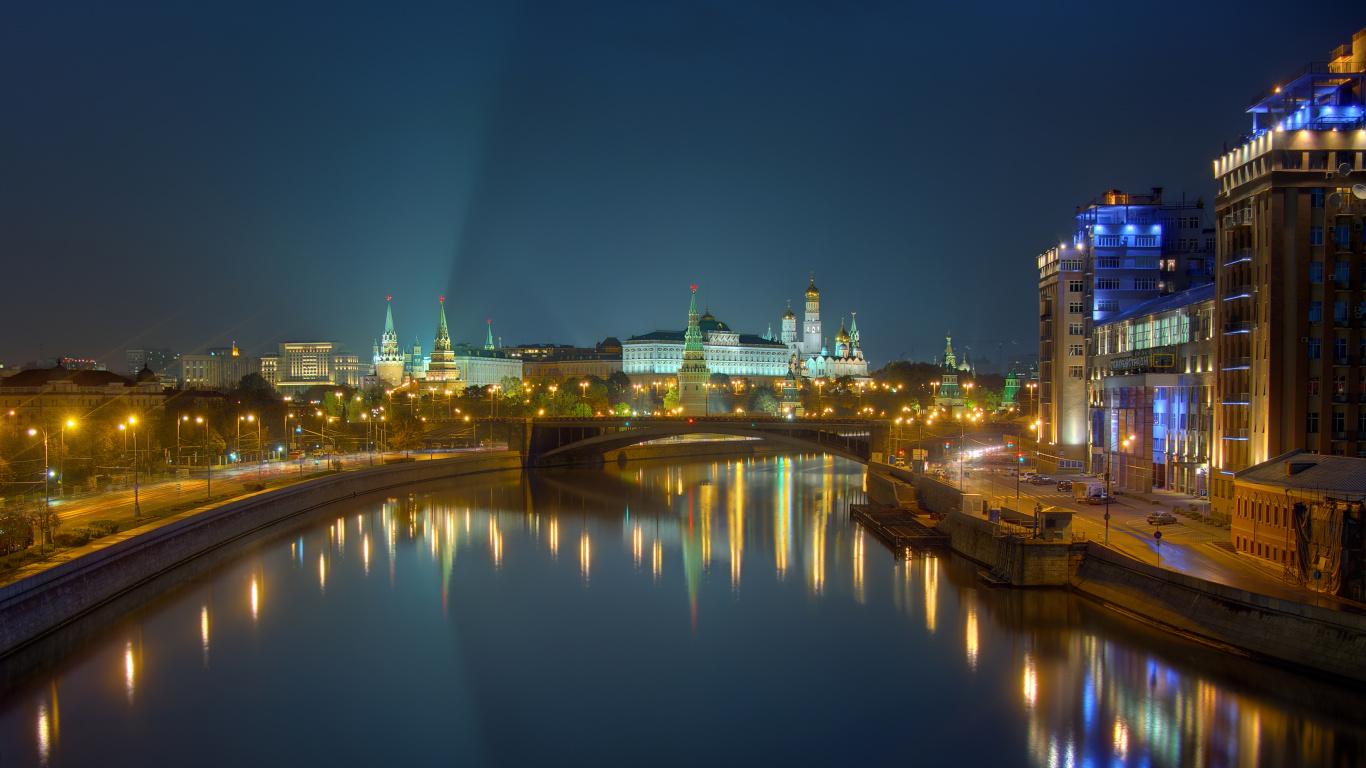 Обои ночь, Москва-река, городской пейзаж, отражение, город в разрешении 1366x768