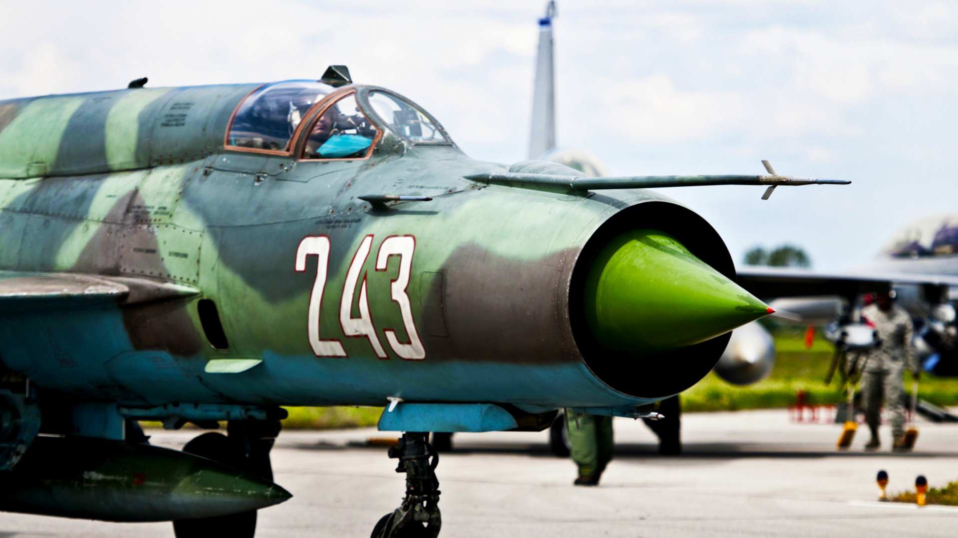 Обои военный самолет, авиация, воздушные силы, истребительная авиация, авиакосмическая промышленность в разрешении 1920x1080