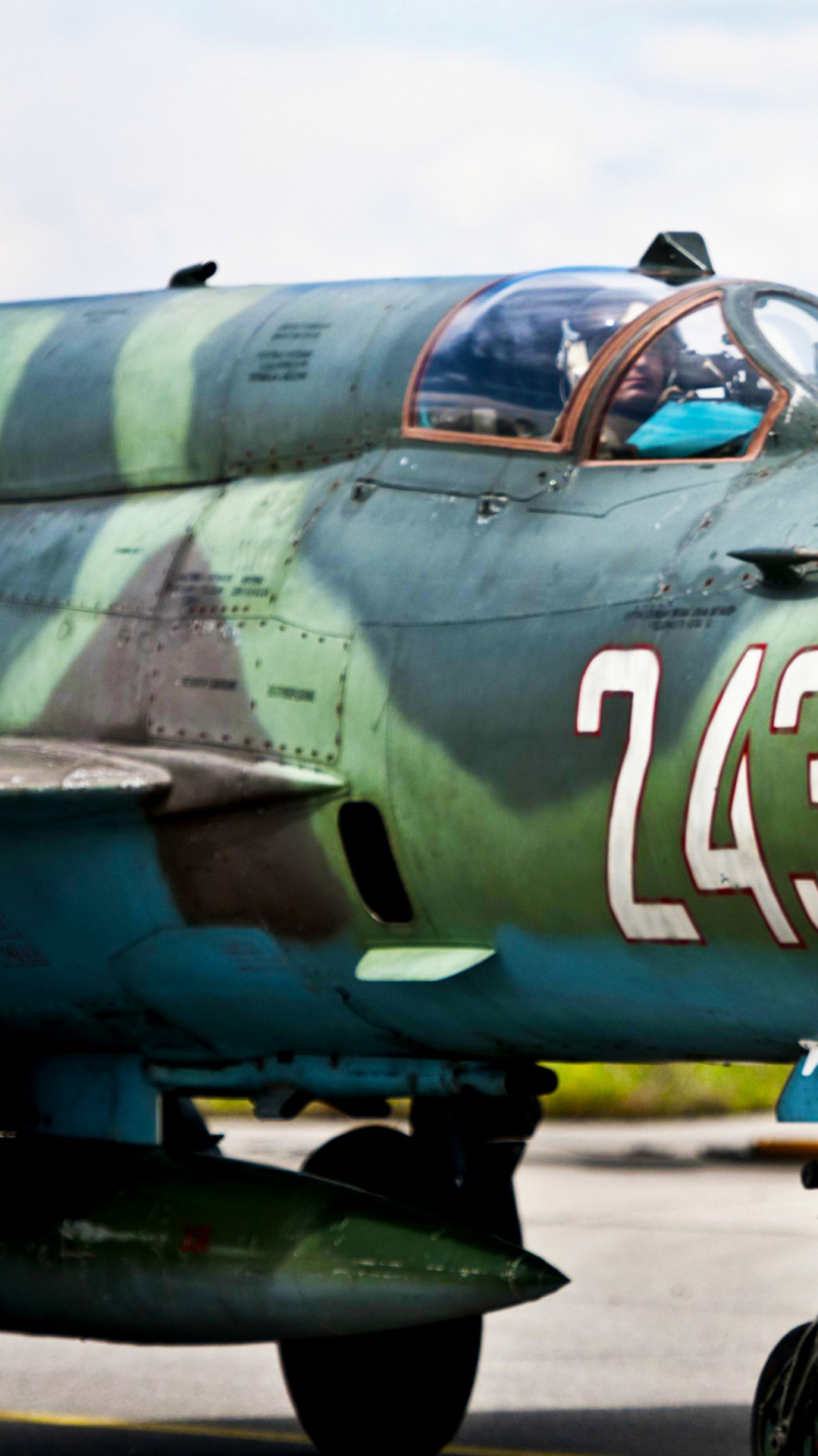 Обои военный самолет, авиация, воздушные силы, истребительная авиация, авиакосмическая промышленность в разрешении 750x1334