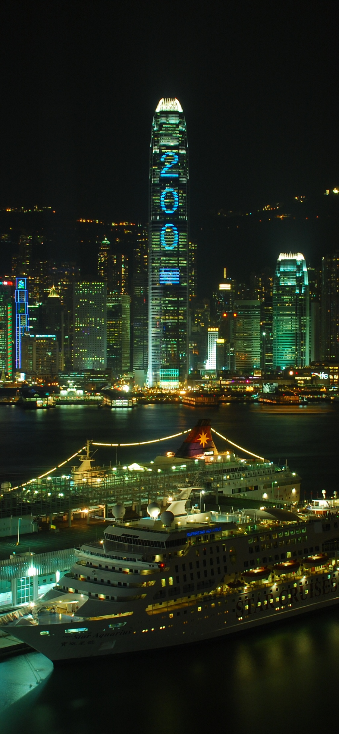 Обои Гавань Виктория, город, городской пейзаж, ночь, метрополия в разрешении 1125x2436