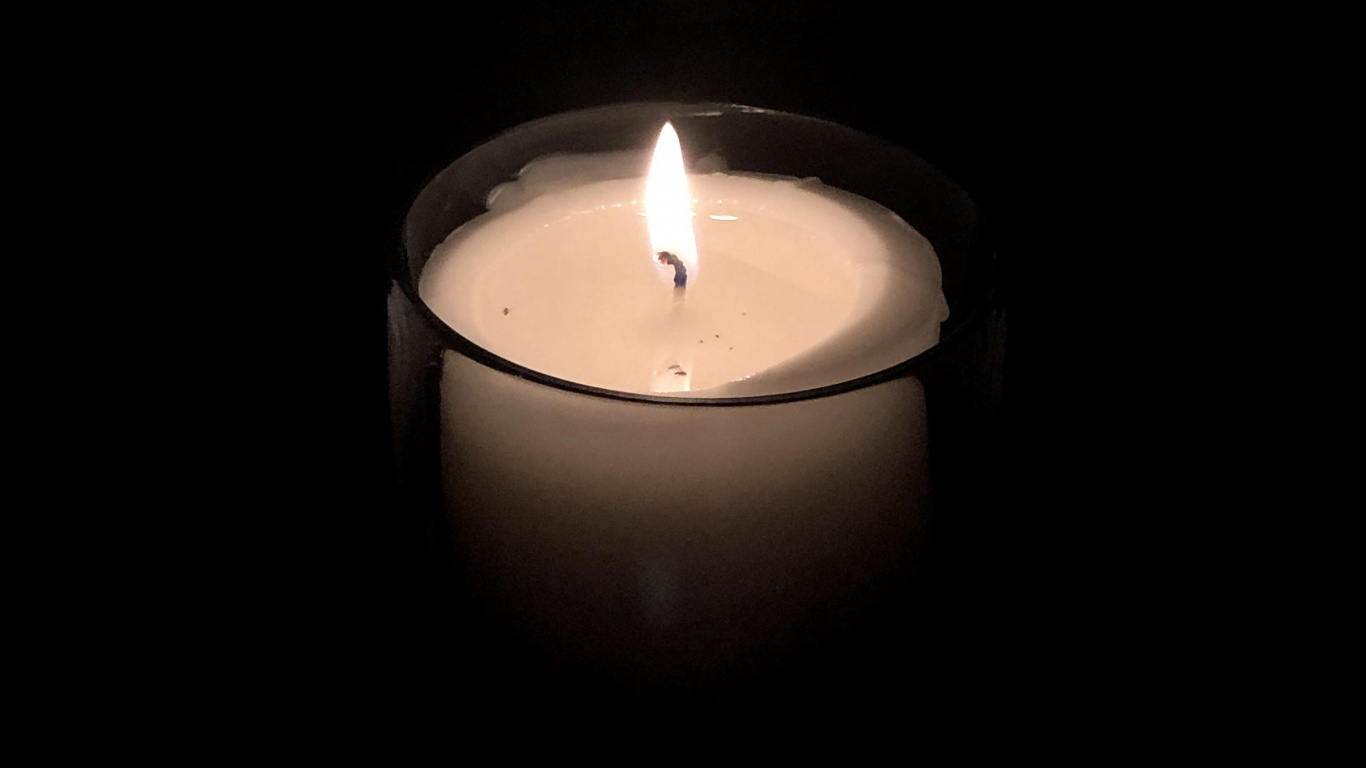 Обои свеча, свет, воск, пламя, огонь в разрешении 1366x768