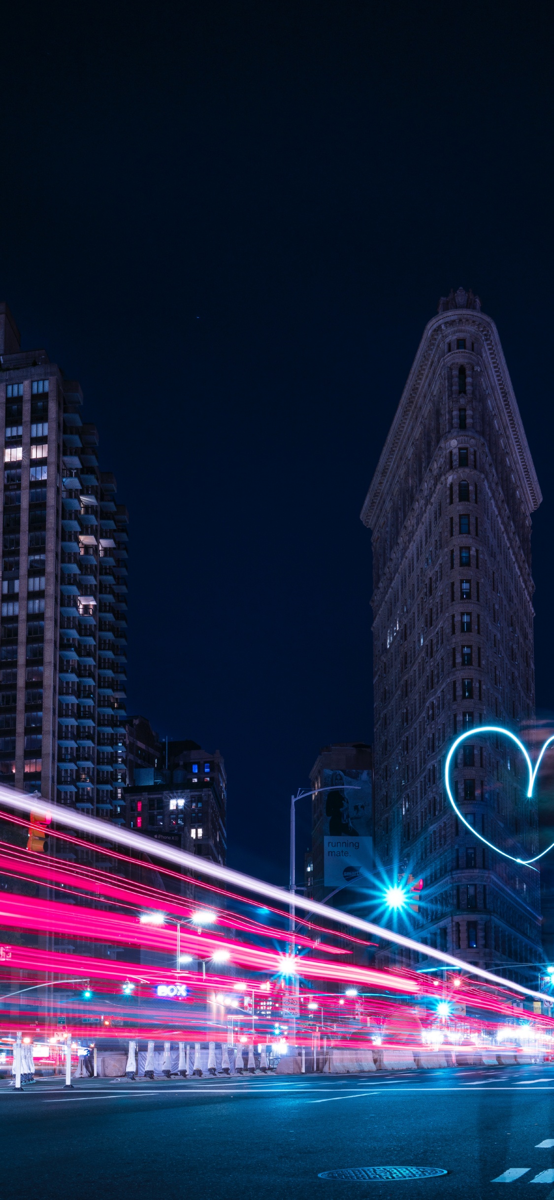 Обои ночь, синий, метрополия, город, городской район в разрешении 1125x2436