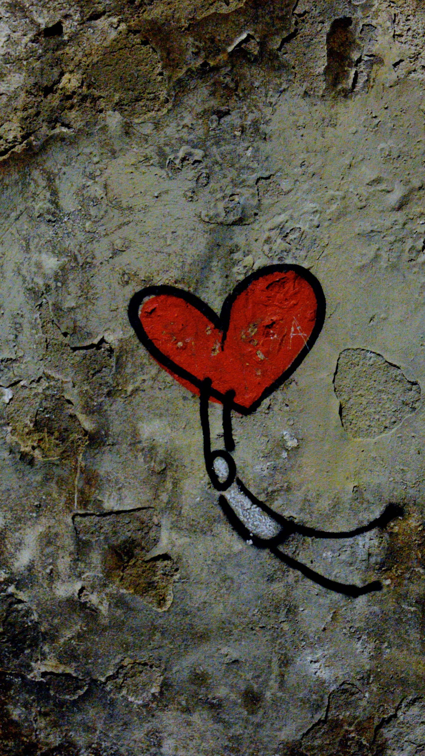 Обои граффити, уличное искусство, живопись, сердце, арт в разрешении 1440x2560