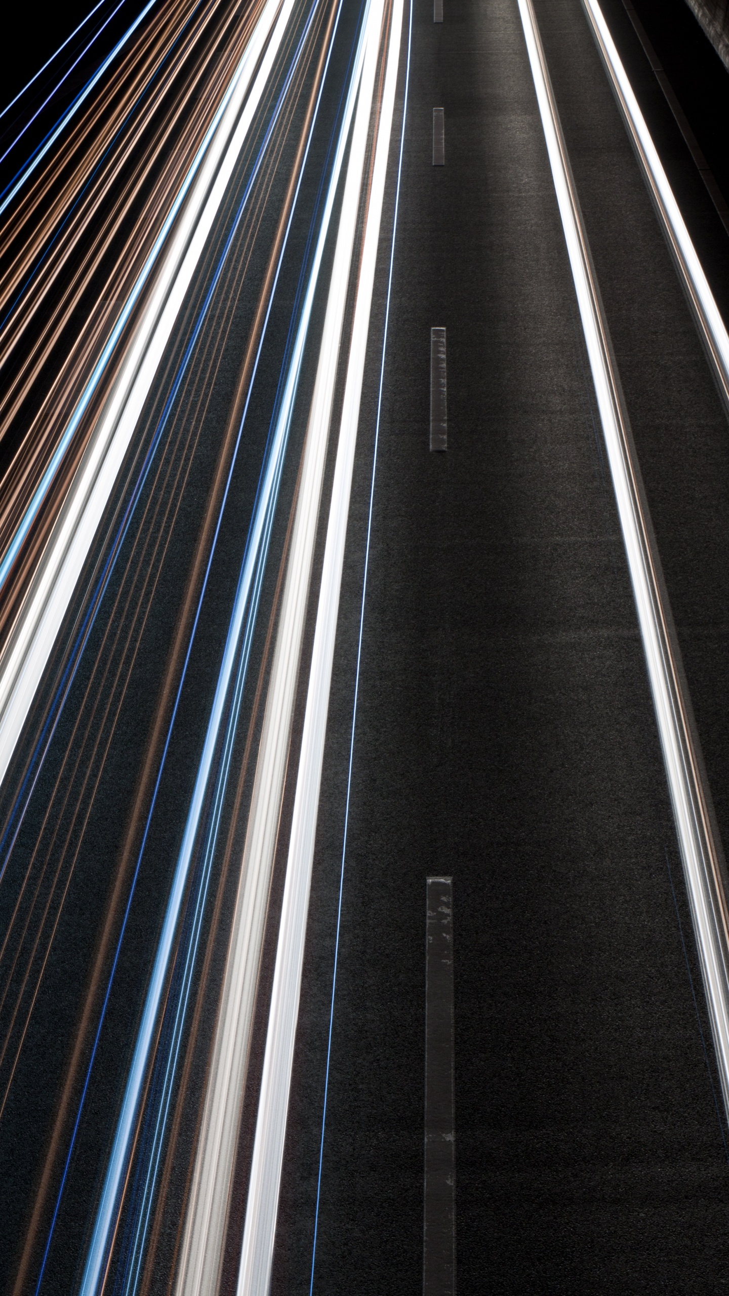 Обои сталь, линия, металл, дорога, архитектура в разрешении 1440x2560