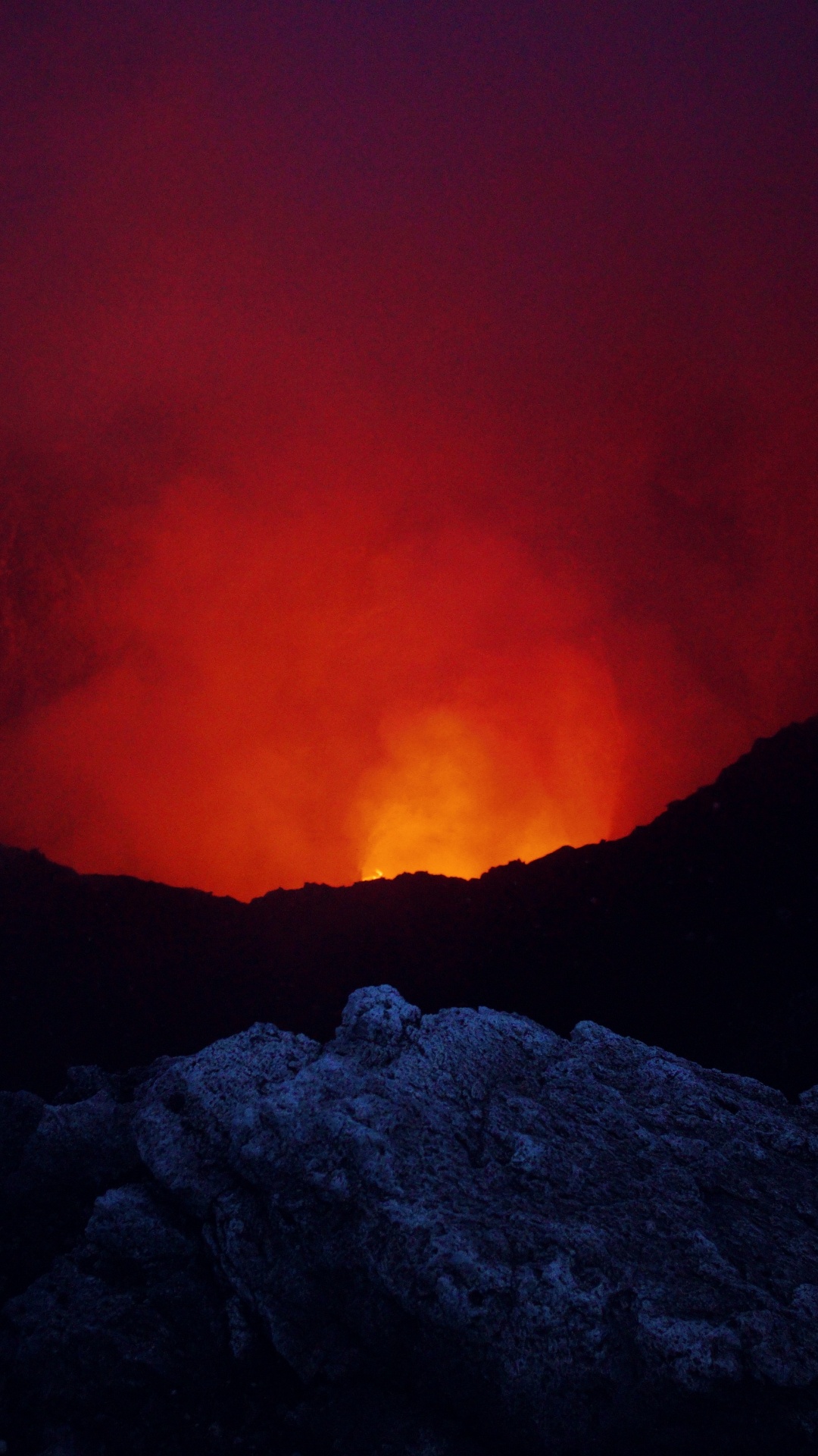 Обои типы вулканических извержений, лава, вулкан, щитовой вулкан, вулканического рельефа в разрешении 1080x1920