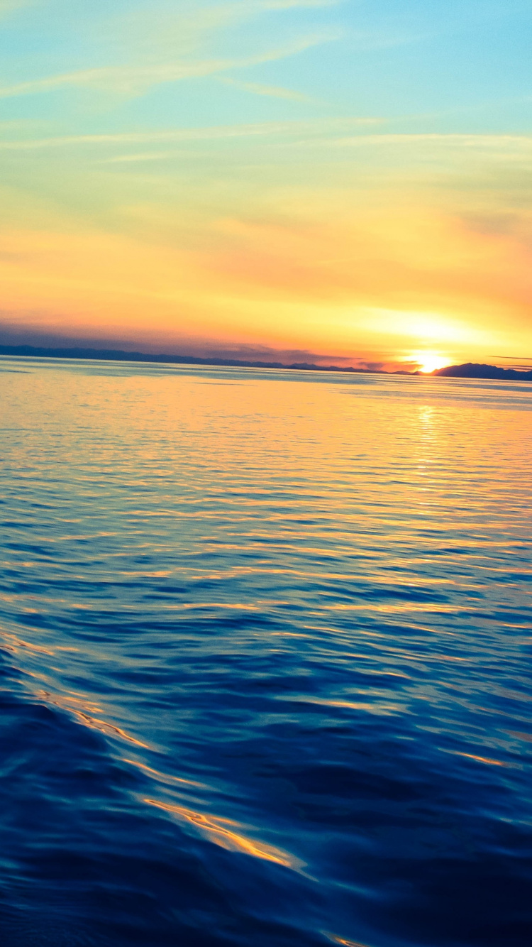 Обои тихий закат, закат, восход солнца, вечер, облако в разрешении 750x1334