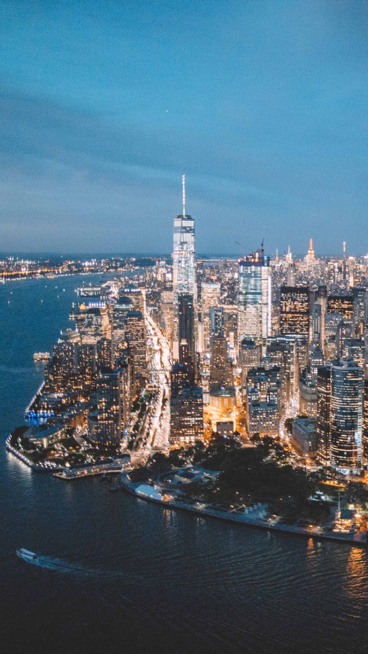 Обои городской пейзаж, город, городской район, столичная область, горизонт в разрешении 720x1280