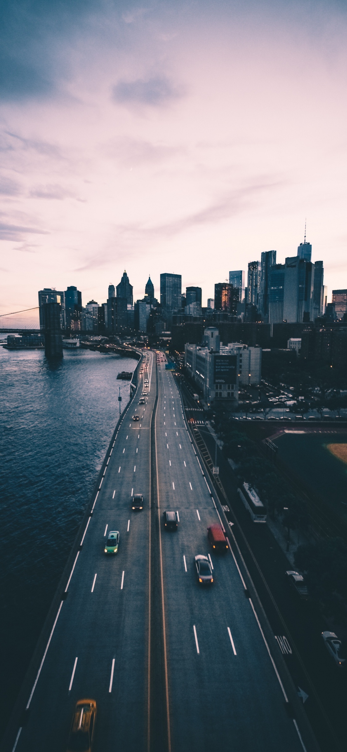 Обои Бруклин, город, облако, вода, здание в разрешении 1125x2436