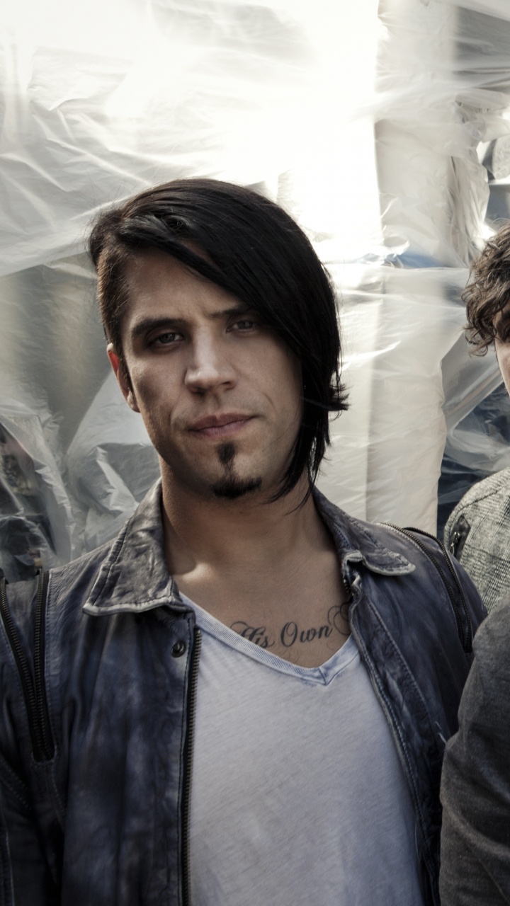 Обои Папа Роуч, Джекоби Шеддикс, Джерри Хортон, Ф Е Р, волосы на лице в разрешении 720x1280