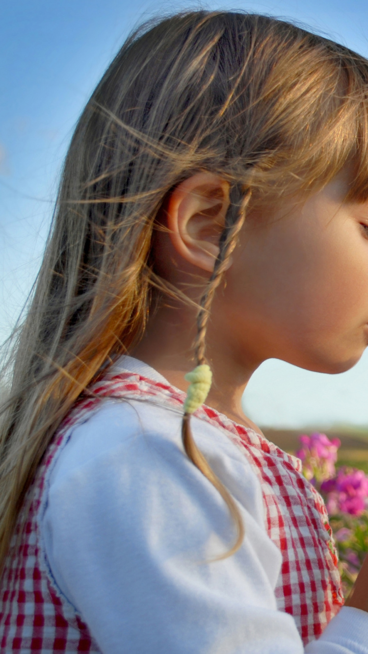 Обои ребенок, красота, весна, луг, лето в разрешении 750x1334