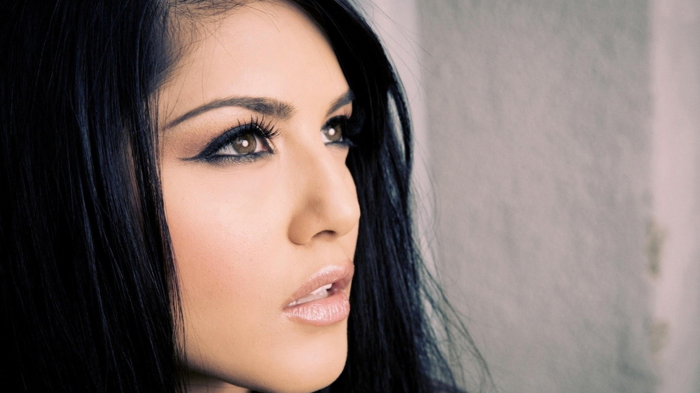 Обои бровь, губа, щека, нос, красота в разрешении 1366x768