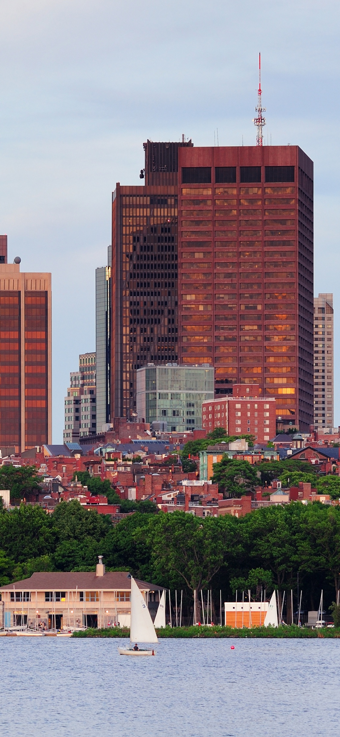 Обои линия горизонта, Бостон, небоскреб, город, городской район в разрешении 1125x2436