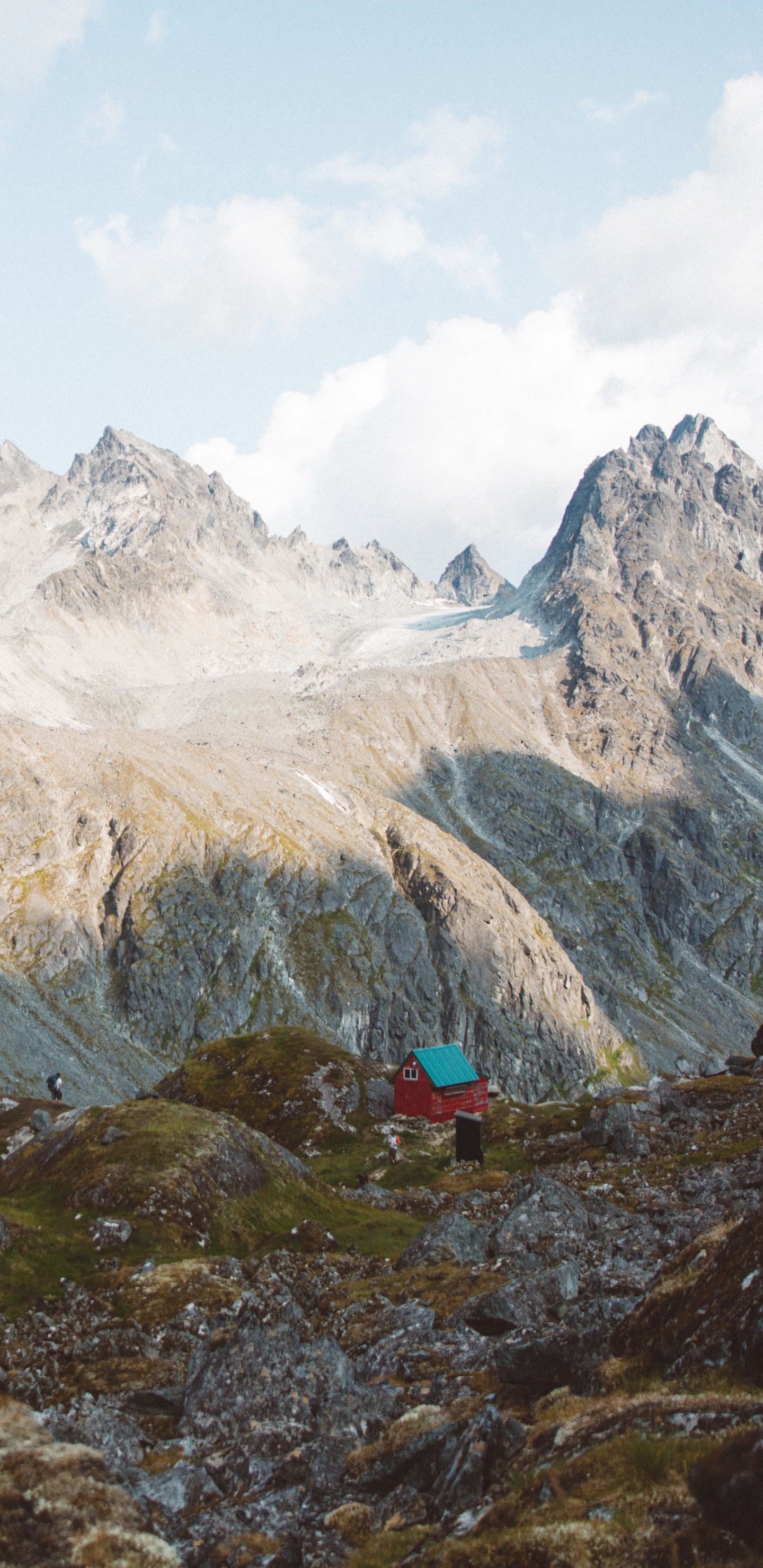 Обои гора, хребет, горный хребет, горный рельеф, нагорье в разрешении 1440x2960
