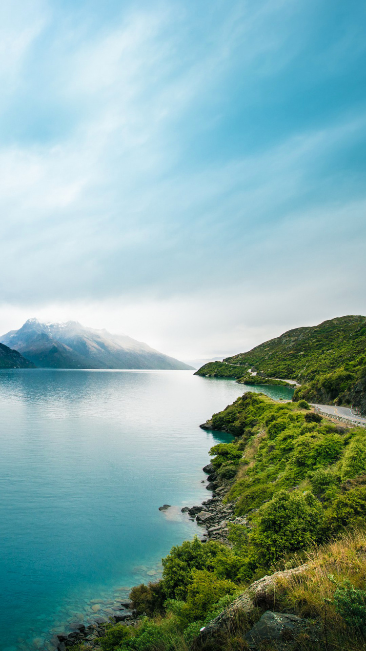 Обои облако, вода, гидроресурсы, гора, растение в разрешении 750x1334