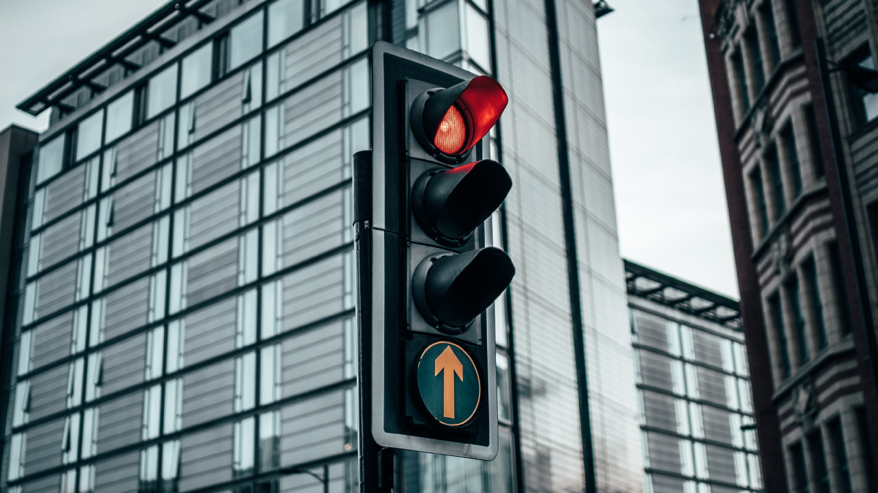 Обои корпоративный штаб, фасад, свет, метрополия, город в разрешении 1280x720