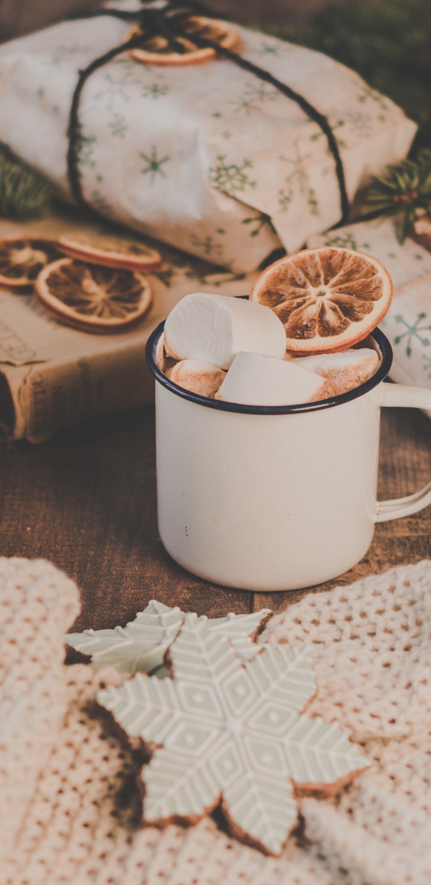 Обои натюрморт, ткань, напиток, салфетка, вязание в разрешении 1440x2960