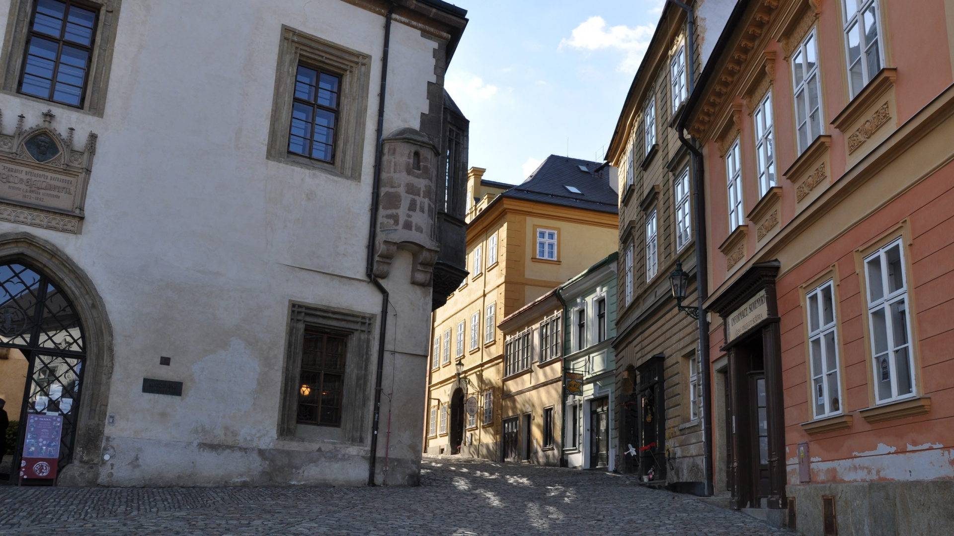 Обои Kutn Hora В, средневековье, фасад, архитектура, средневековая архитектура в разрешении 1920x1080