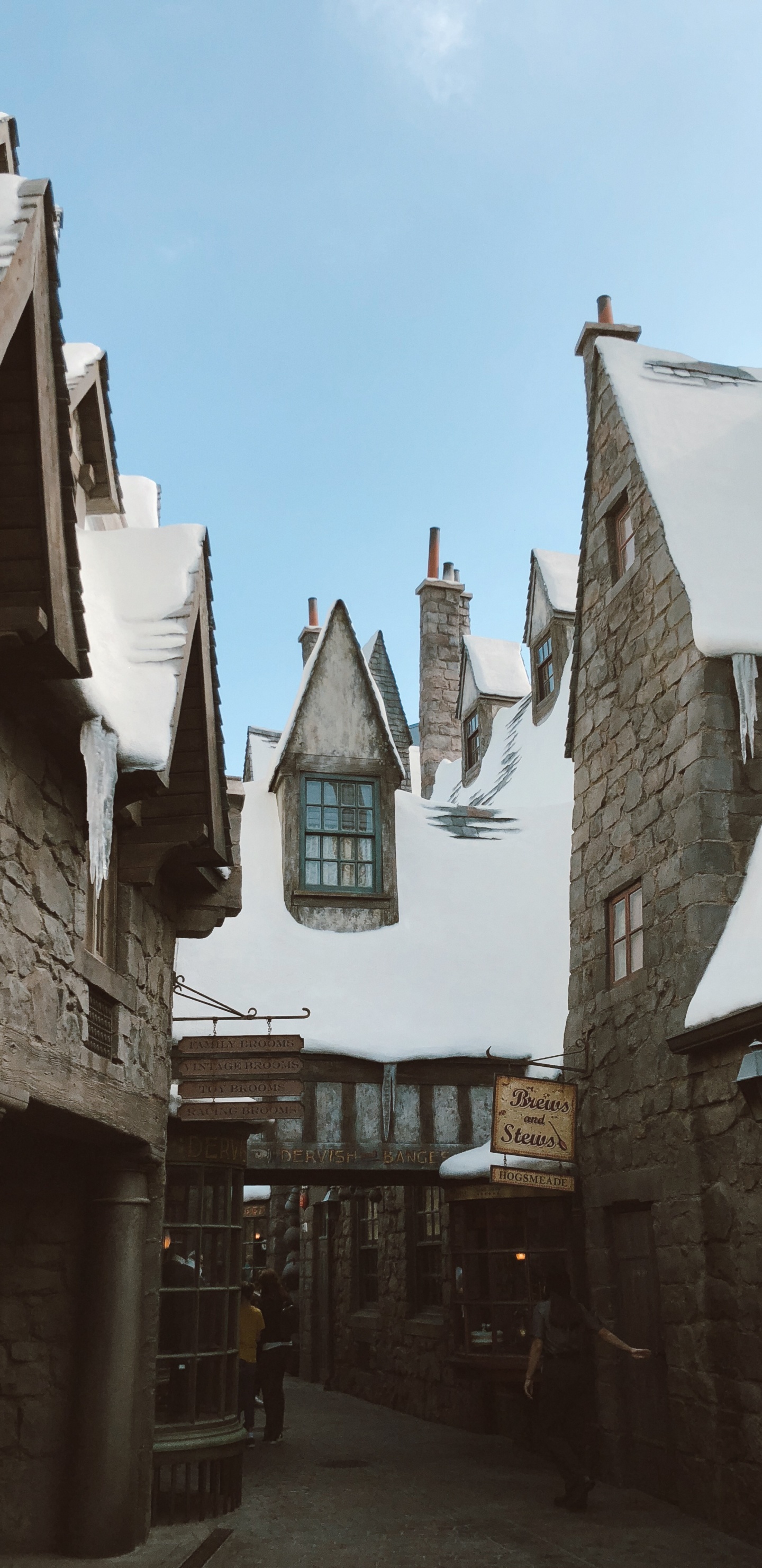 Обои средневековая архитектура, окно, история, соседство, свойство в разрешении 1440x2960