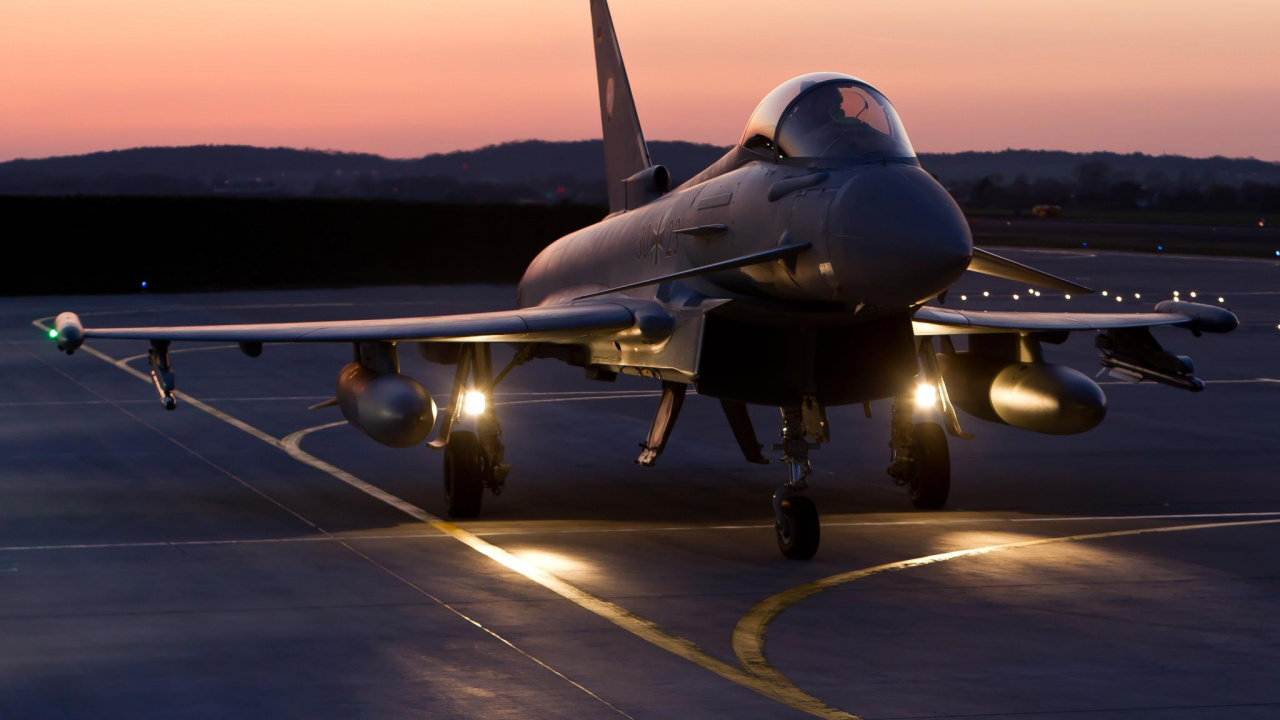 Обои Еврофайтер Тайфун, многоцелевые боевые самолеты, самолет, самолеты, авиация в разрешении 1280x720