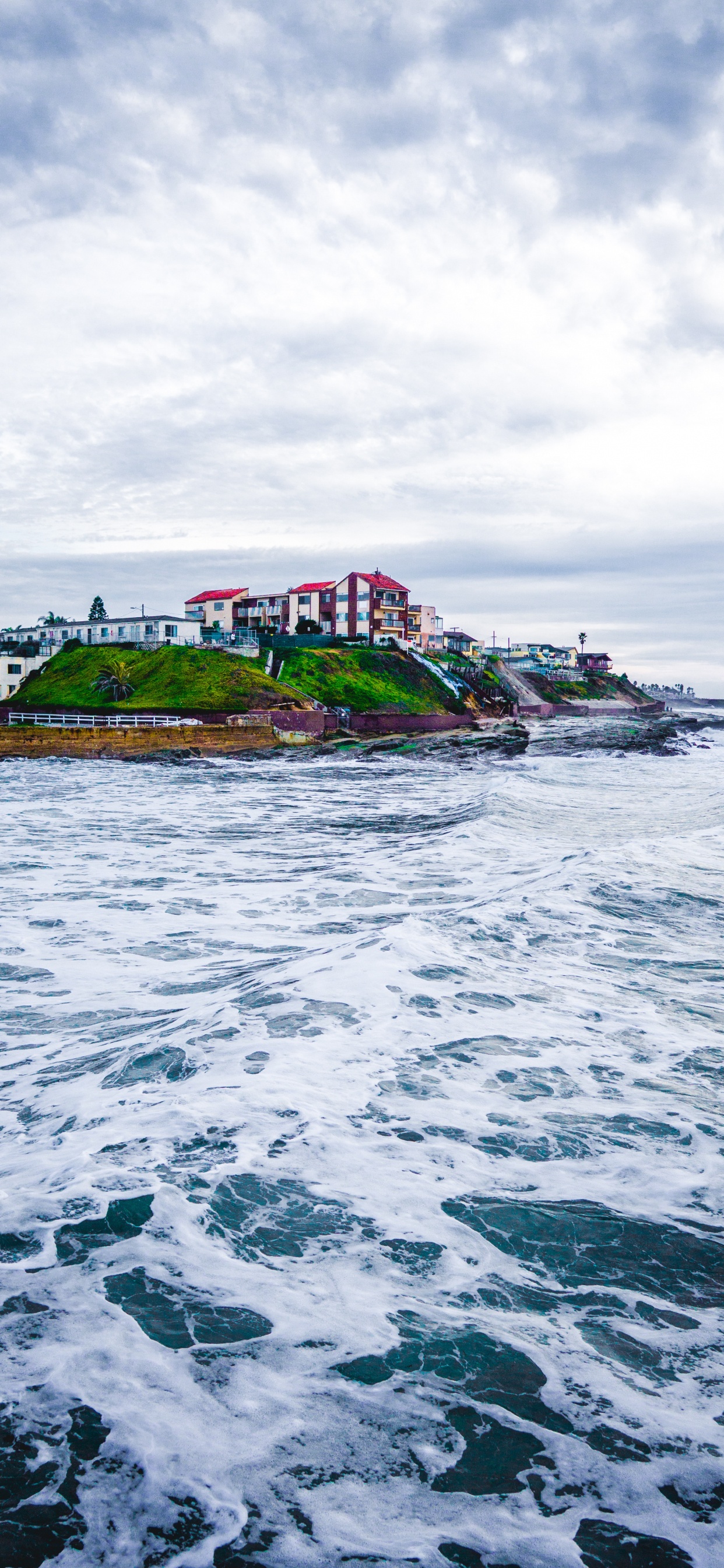 Обои побережье, море, водоем, вода, океан в разрешении 1242x2688