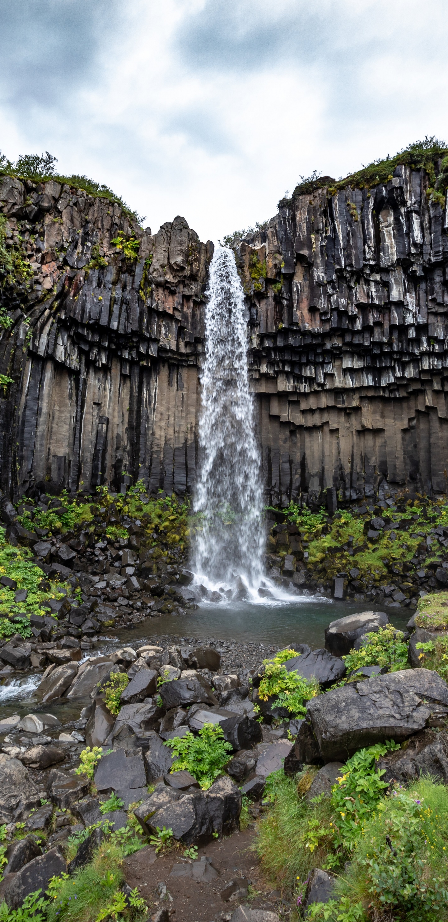 Обои водопад, Каталония, маршрут кольцевой дороги, облако, вода в разрешении 1440x2960