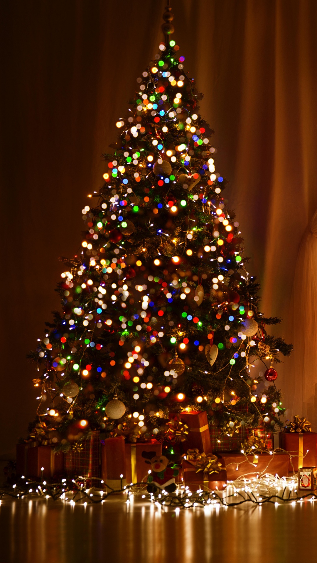 Обои Рождественский день, елка, Рождественские огни, Рождественские украшения, праздник в разрешении 1080x1920