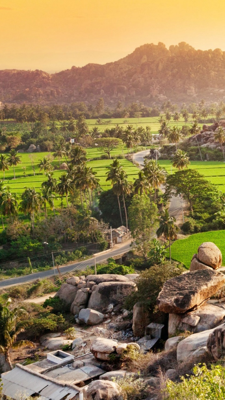 Обои горная станция, сельский район, гора, сенокосное угодье, горный рельеф в разрешении 720x1280